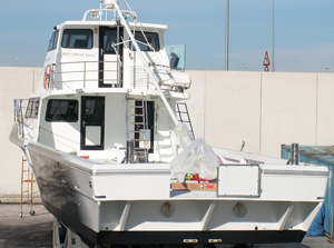 BMW chase boat with Dove Thermal aircon - stern view